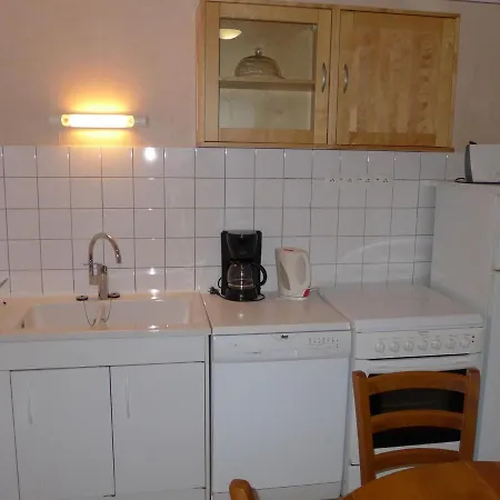 Maison En Bois Au Bord Du Canal Avec Terrasse Et Jeux - Fr-1-611A-3 Froncles